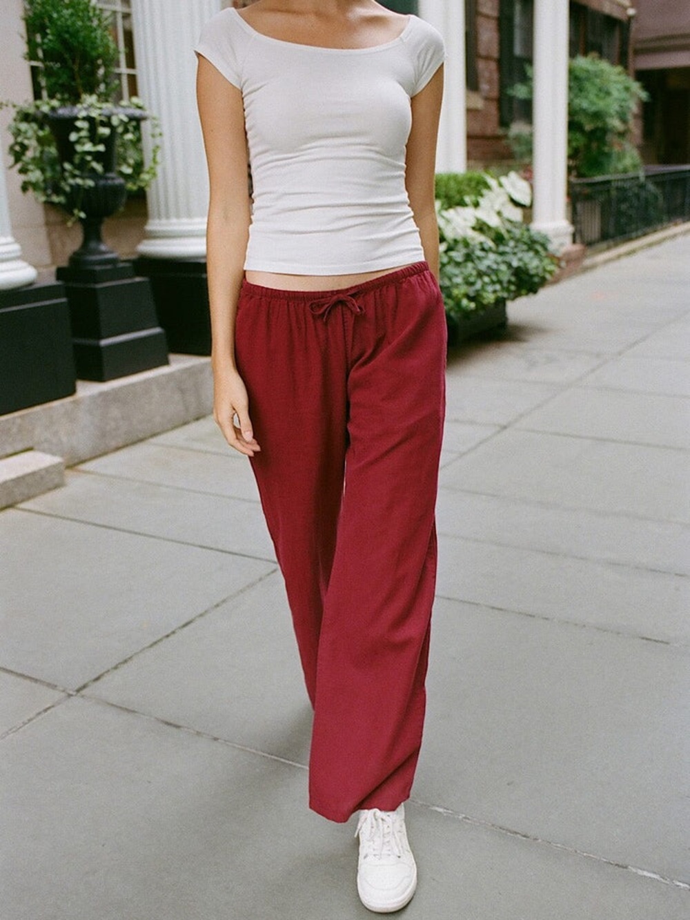 Brandy Melville Nanda Pants in Burgundy